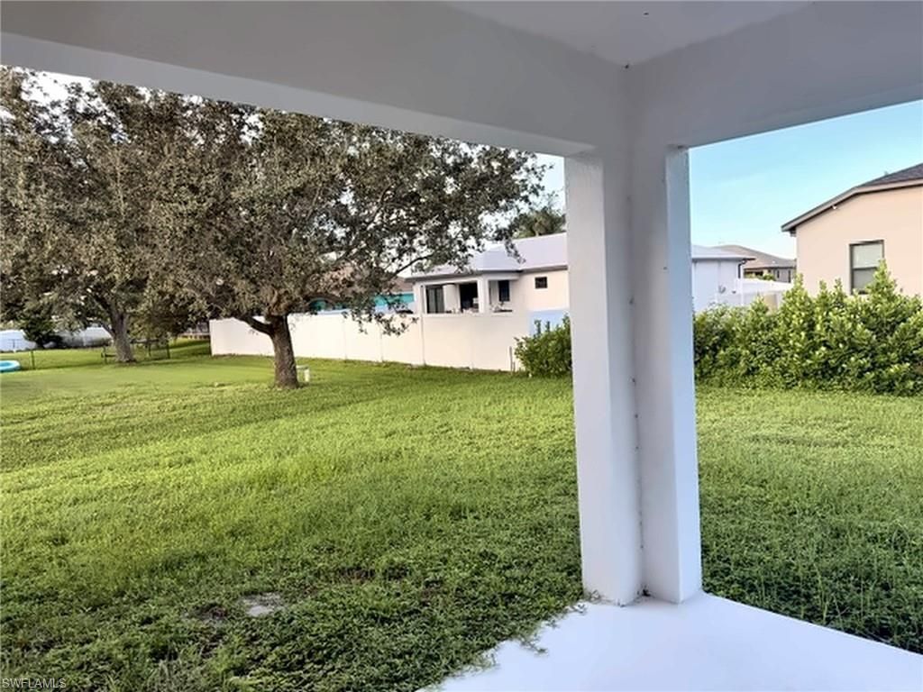 202 NW 25th Pl, Cape Coral, FL 33993 Photo