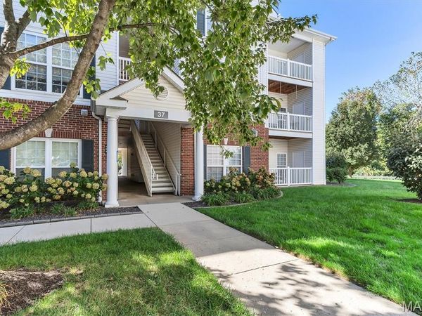 37 Kassebaum Lane, Unit 305, St Louis, MO 63129