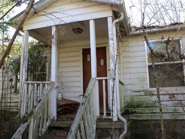275 W 22nd Street , Fayetteville, AR 72701