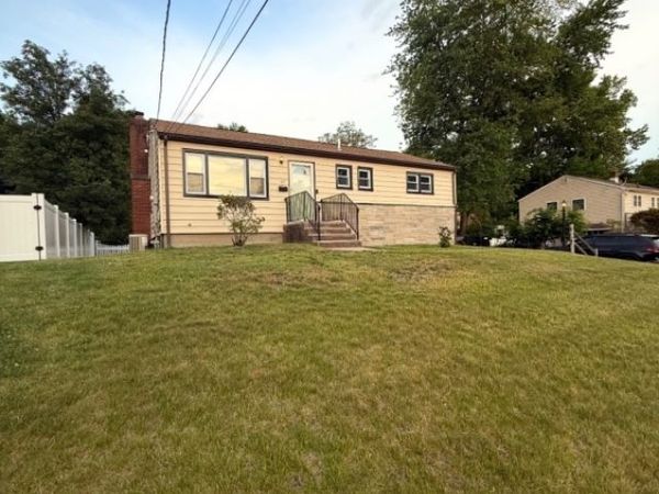 23 Summer St, Emerson, NJ 07630