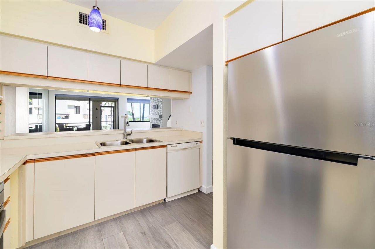 1920 Harbourside Drive , Unit 1003, Longboat Key, FL 34228 Photo