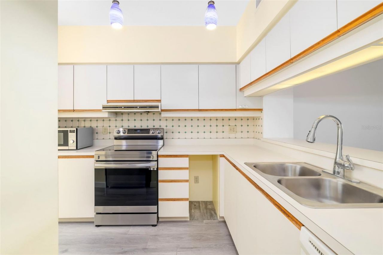 1920 Harbourside Drive , Unit 1003, Longboat Key, FL 34228 Photo