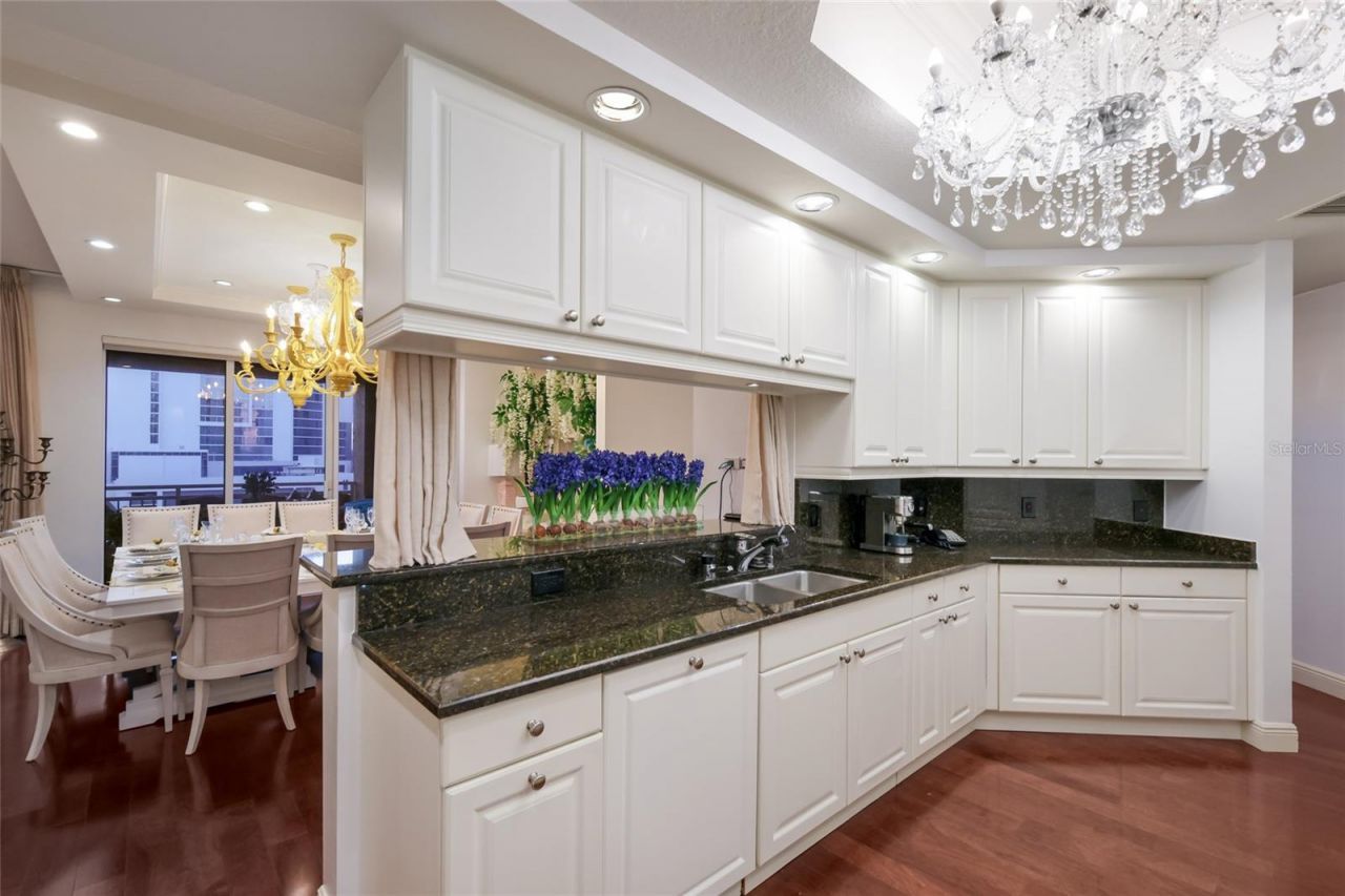 35 Watergate Drive, Unit 804, Sarasota, FL 34236 Photo
