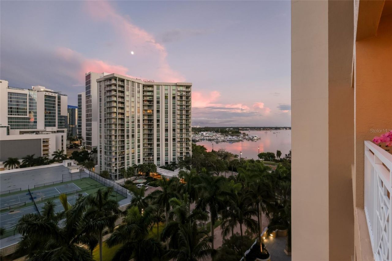 35 Watergate Drive, Unit 804, Sarasota, FL 34236 Photo