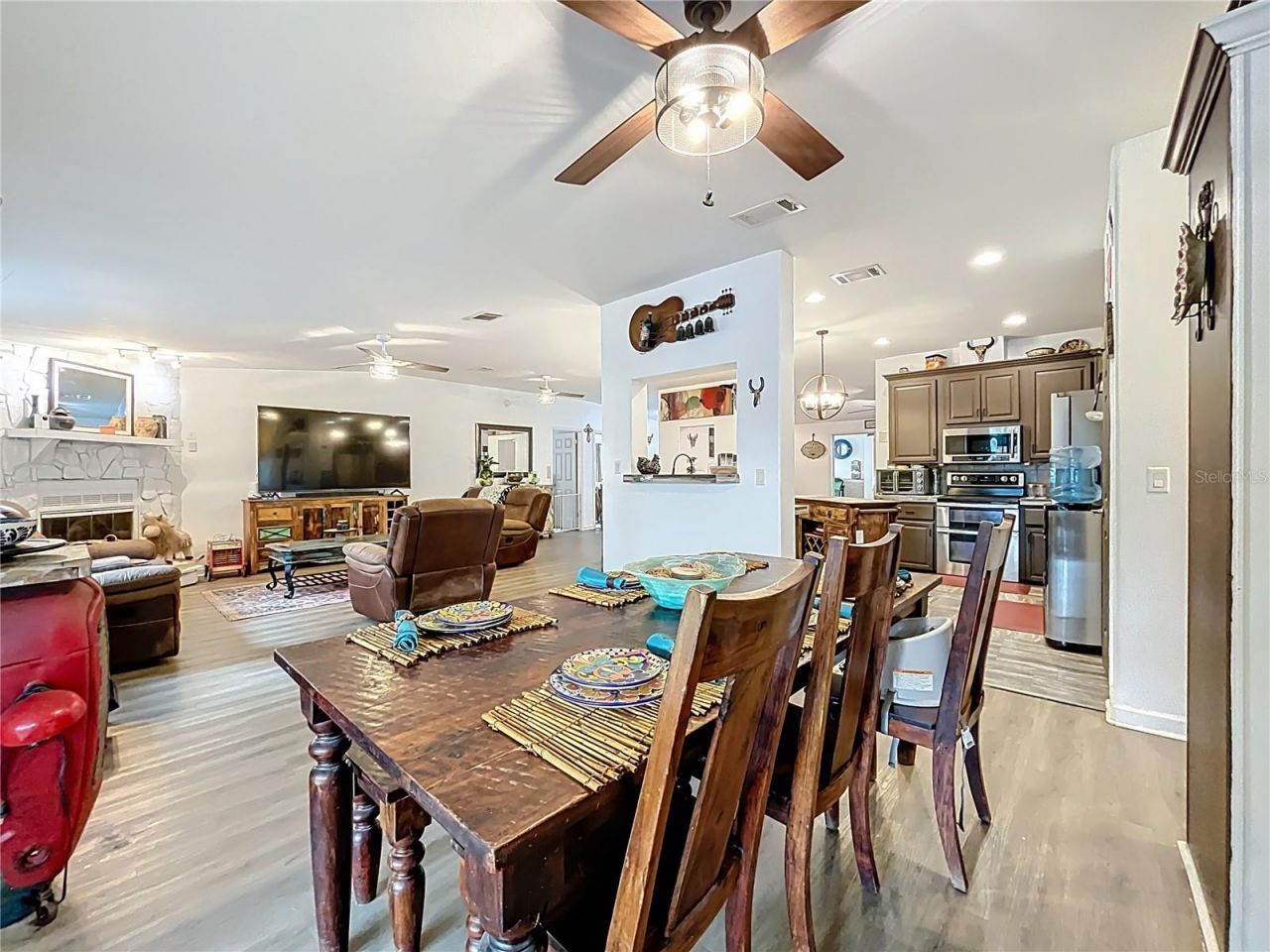 21320 Paradise Way , Eustis, FL 32736 Photo