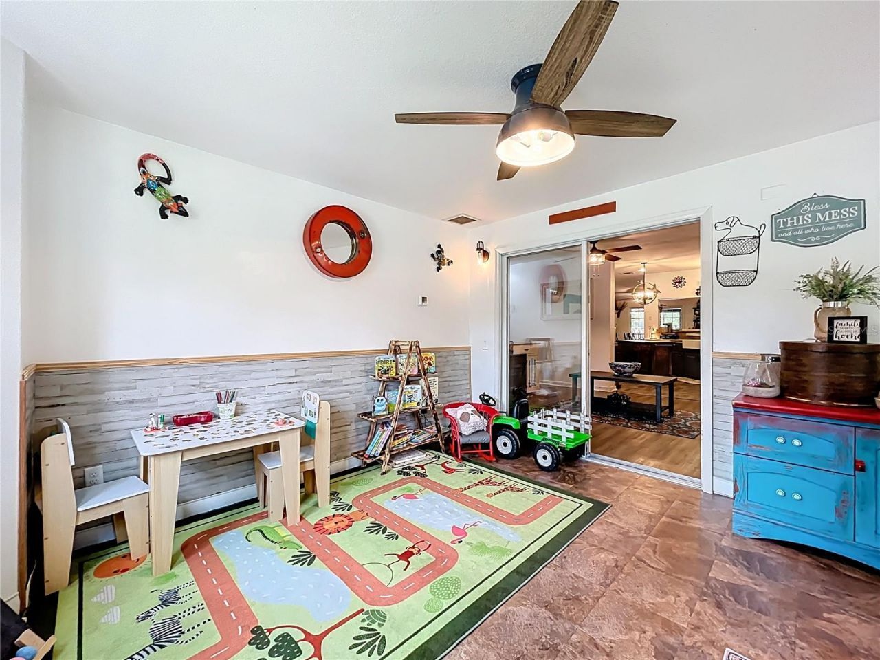 21320 Paradise Way , Eustis, FL 32736 Photo