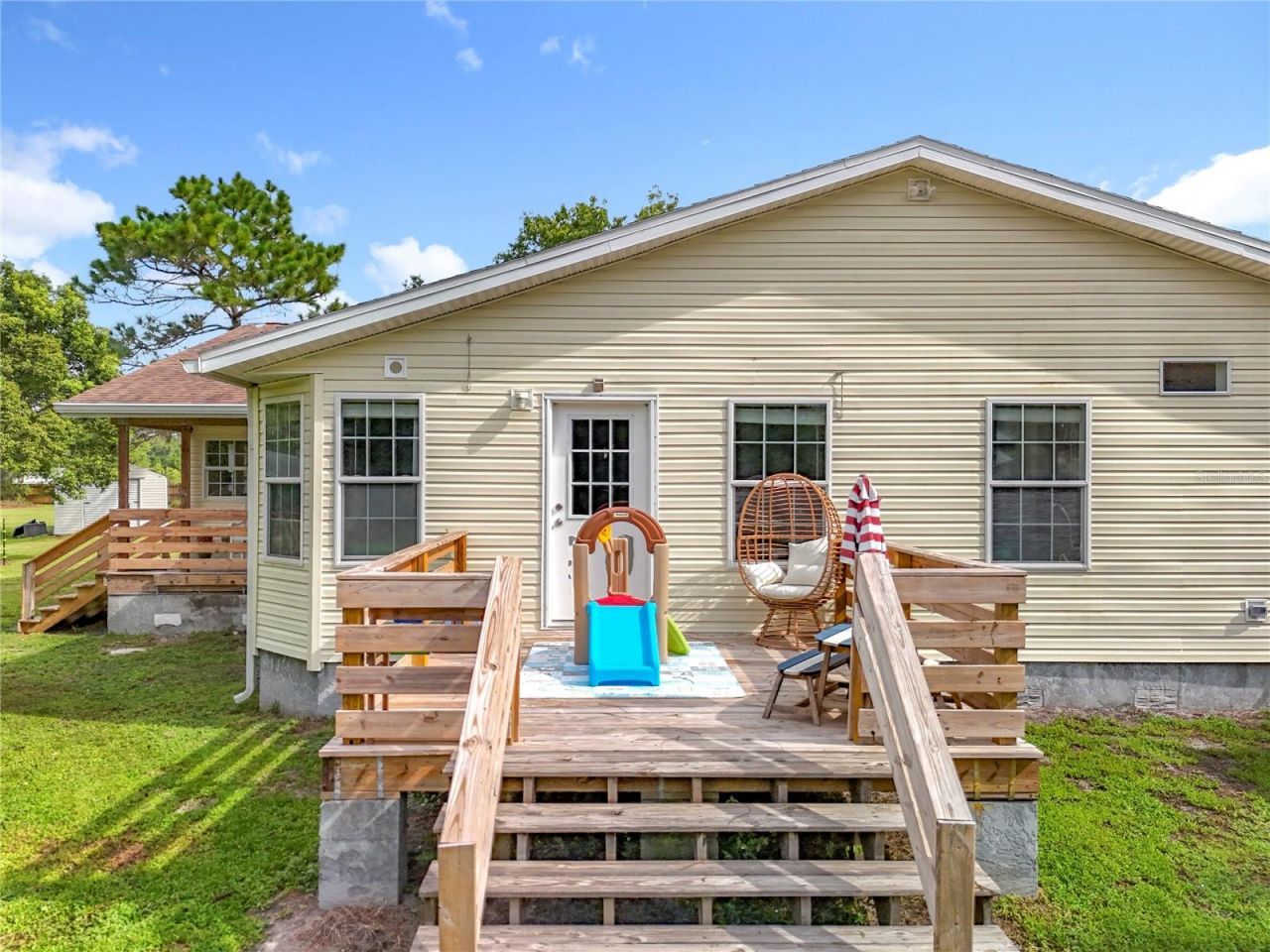 21320 Paradise Way , Eustis, FL 32736 Photo