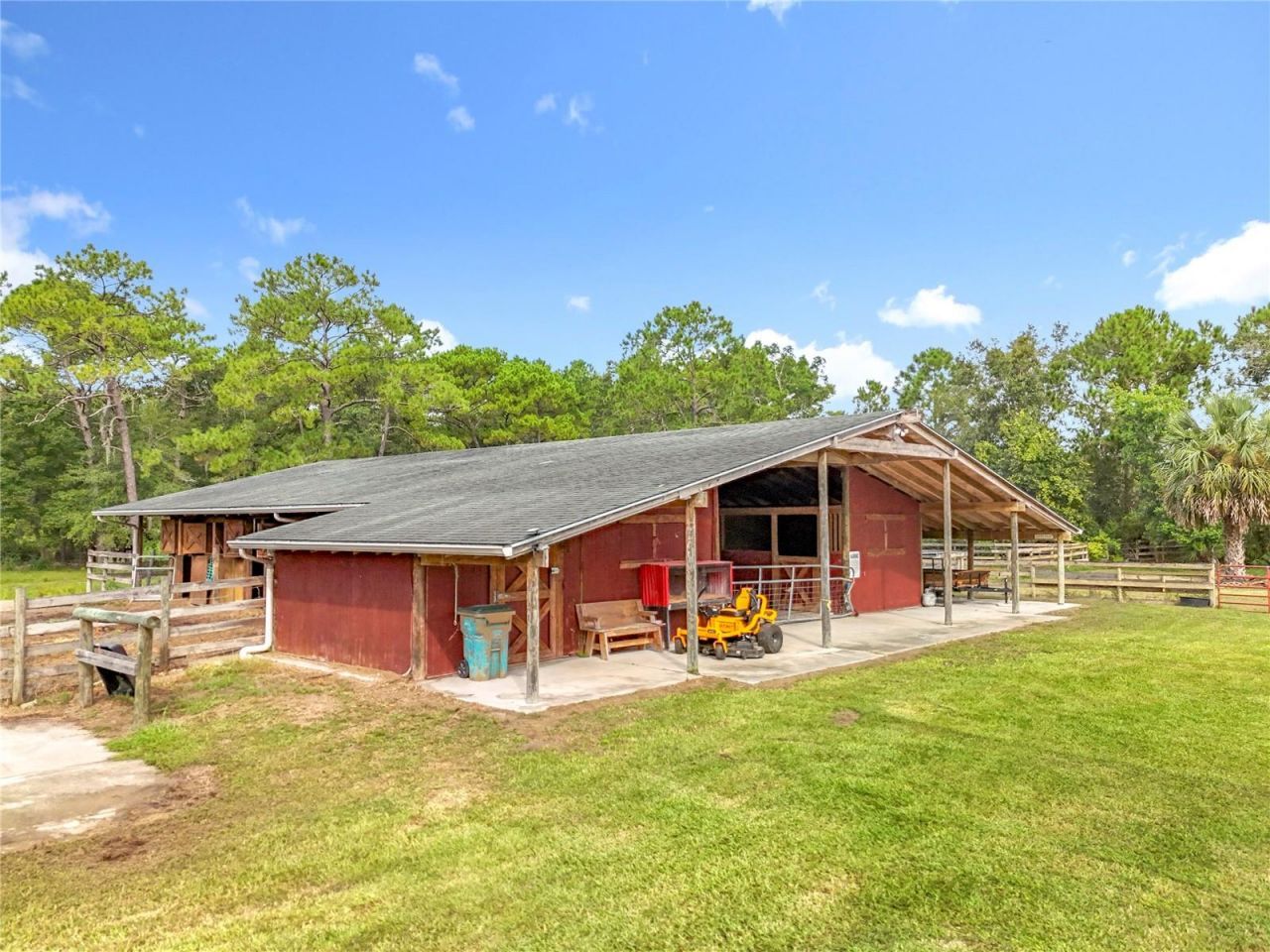 21320 Paradise Way , Eustis, FL 32736 Photo