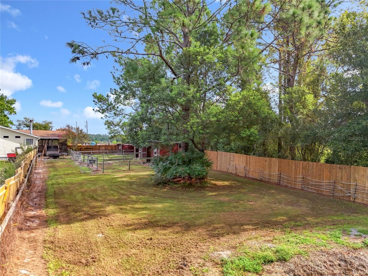 21320 Paradise Way , Eustis, FL 32736 Photo