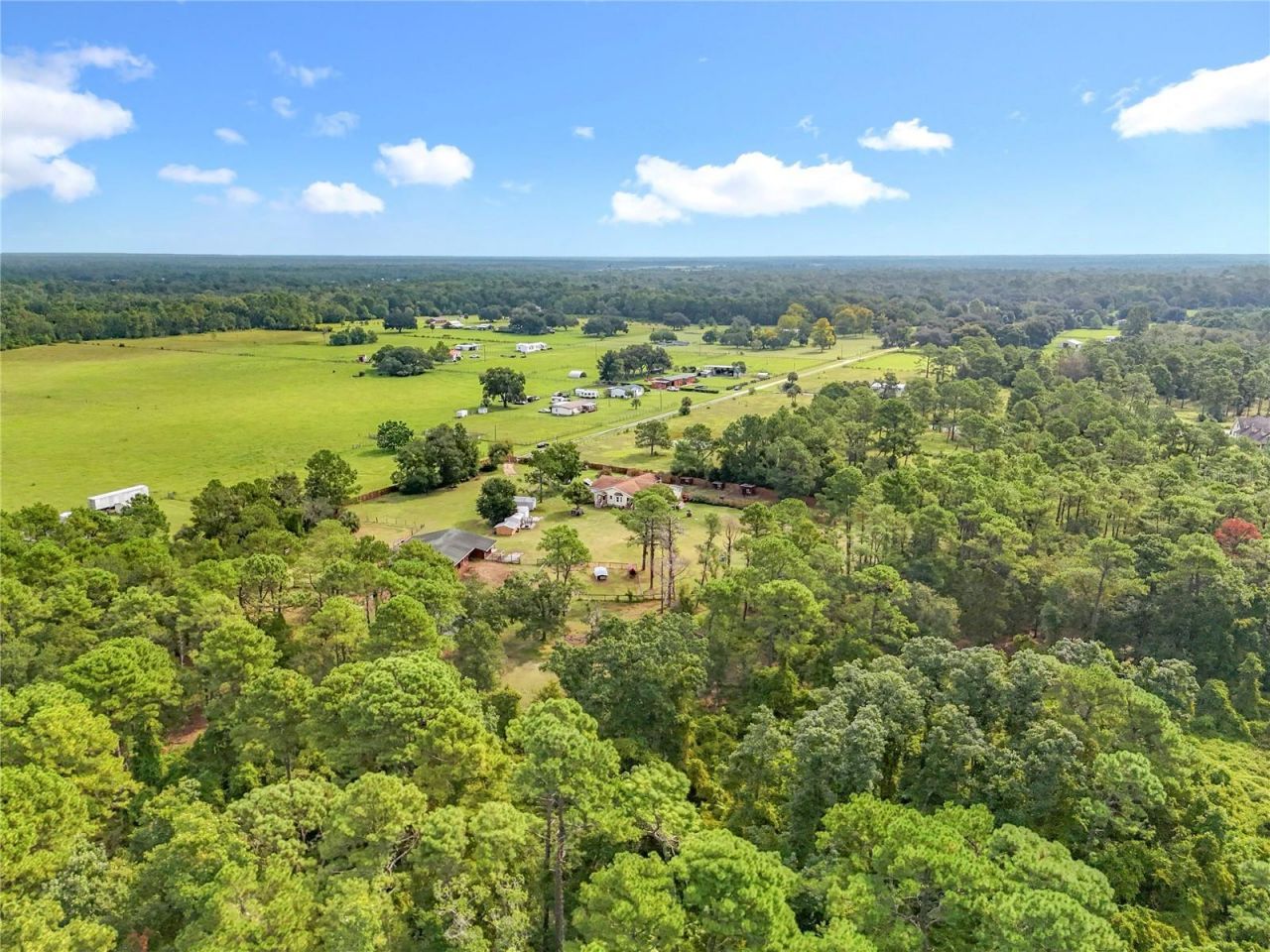 21320 Paradise Way , Eustis, FL 32736 Photo
