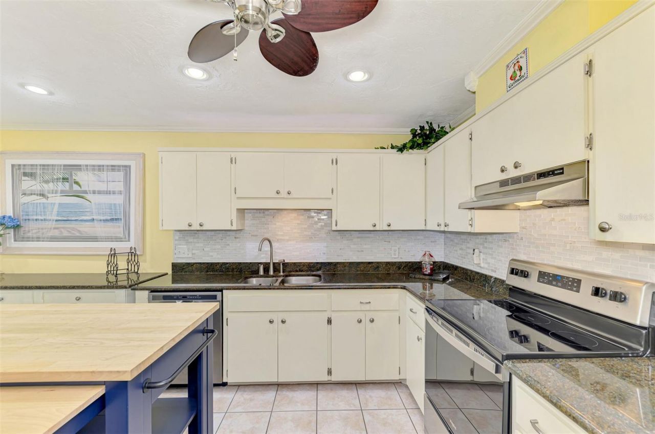 32 Pebble Rock Drive , Venice, FL 34293 Photo