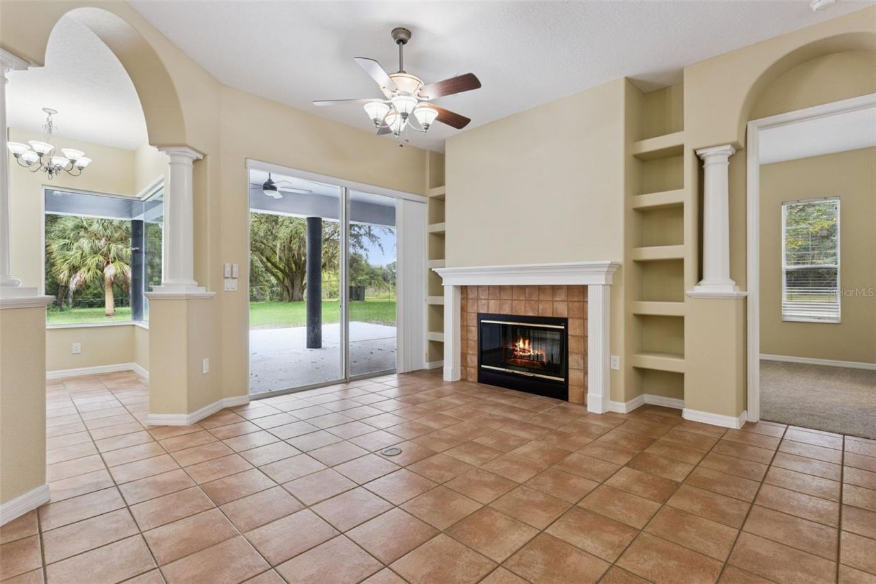 949 Hawk Landing , Fruitland Park, FL 34731 Photo