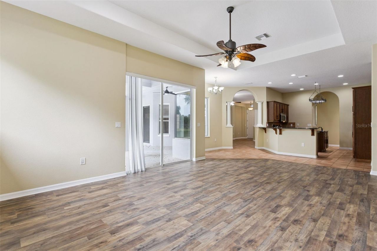 949 Hawk Landing , Fruitland Park, FL 34731 Photo