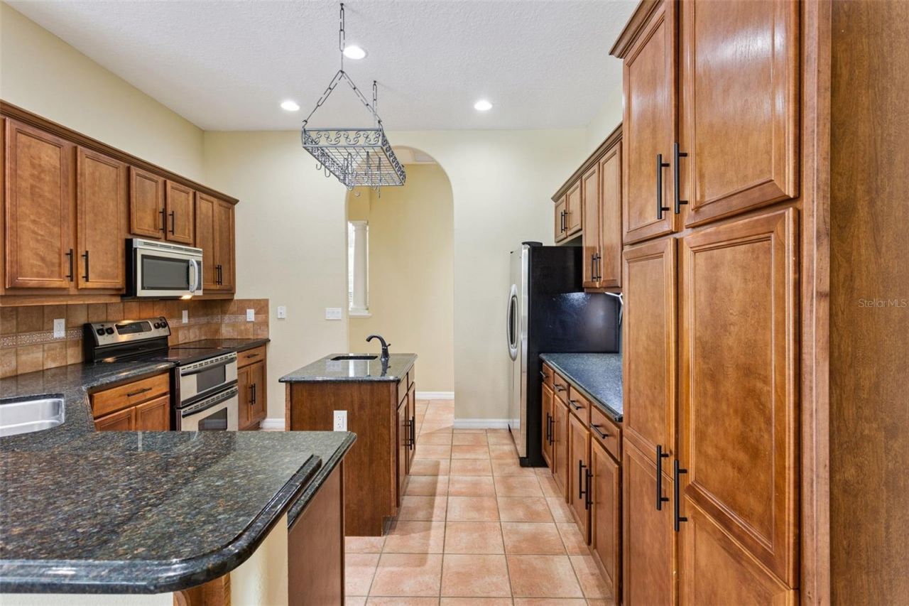 949 Hawk Landing , Fruitland Park, FL 34731 Photo