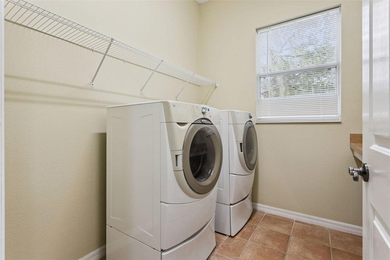 949 Hawk Landing , Fruitland Park, FL 34731 Photo