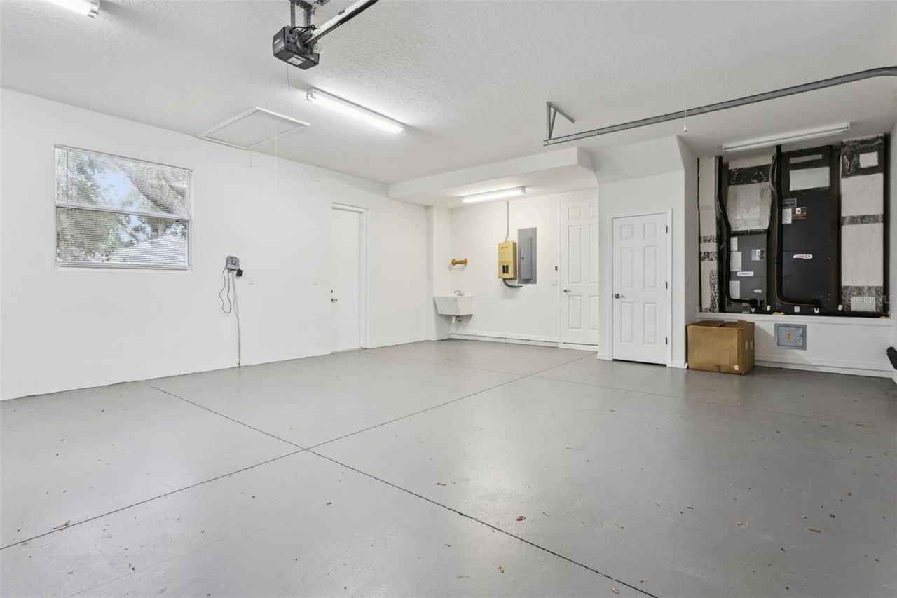 949 Hawk Landing , Fruitland Park, FL 34731 Photo