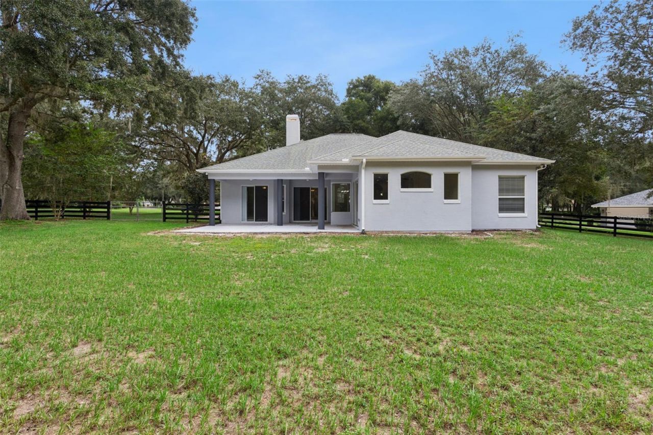 949 Hawk Landing , Fruitland Park, FL 34731 Photo