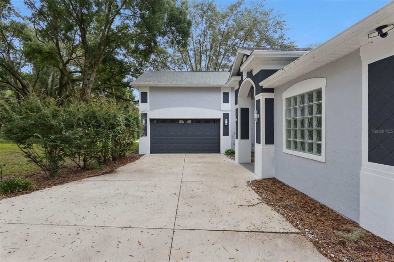 949 Hawk Landing , Fruitland Park, FL 34731 Photo