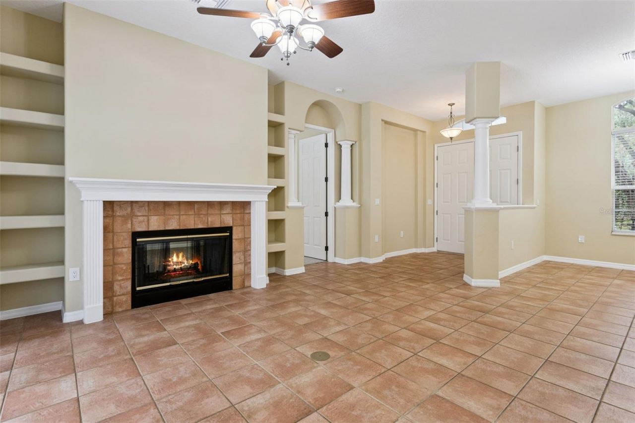 949 Hawk Landing , Fruitland Park, FL 34731 Photo