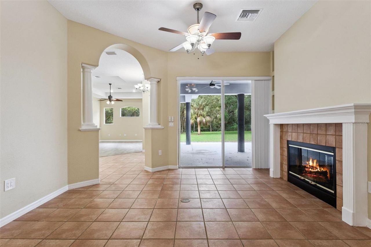 949 Hawk Landing , Fruitland Park, FL 34731 Photo