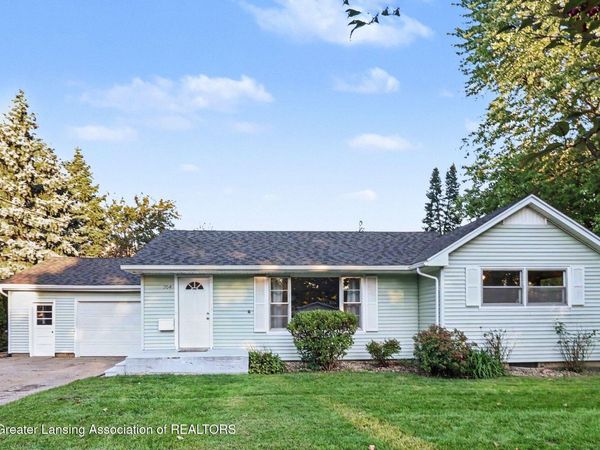 204 N Traver Street, St. Johns, MI 48879