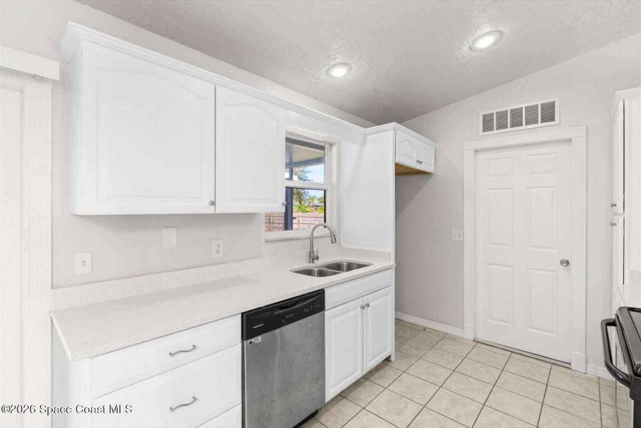 4468 SW Athena Drive, Port Saint Lucie, FL 34953 Photo