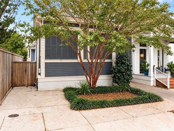 1712 PENISTON Street, New Orleans, LA 70115