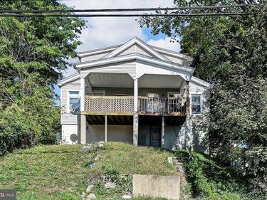 301 S SPRING GARDEN STREET, POTTSVILLE, PA 17901