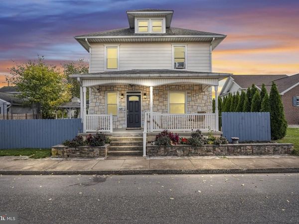 687 HAMILTON STREET , CARLISLE, PA 17013