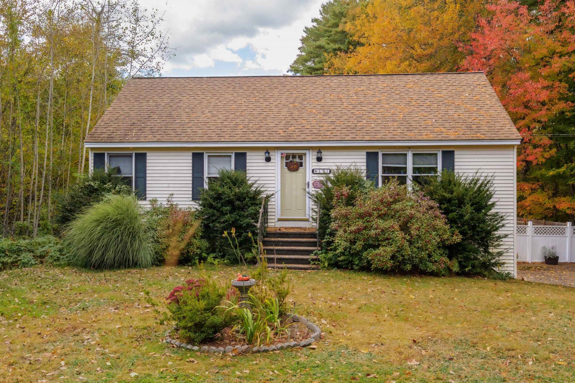171 Hunt Road, Hampstead, NH 03826 Main Photo