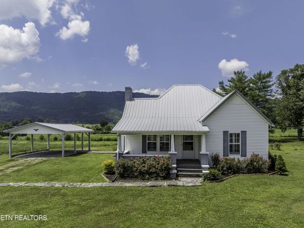 693 Old Middlesboro Hwy, LaFollette, TN 37766