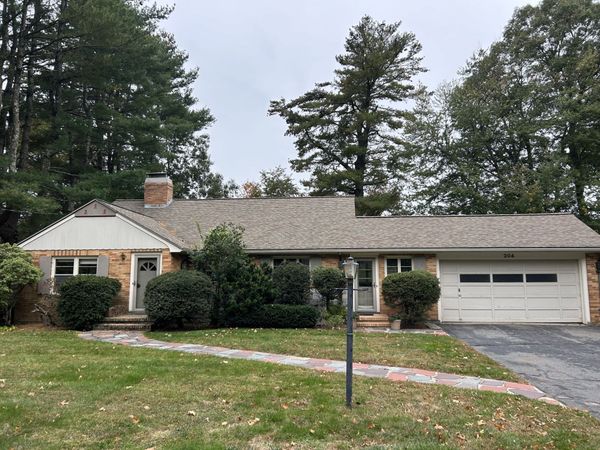 204 Follen Rd, Unit 204, Lexington, MA 02421