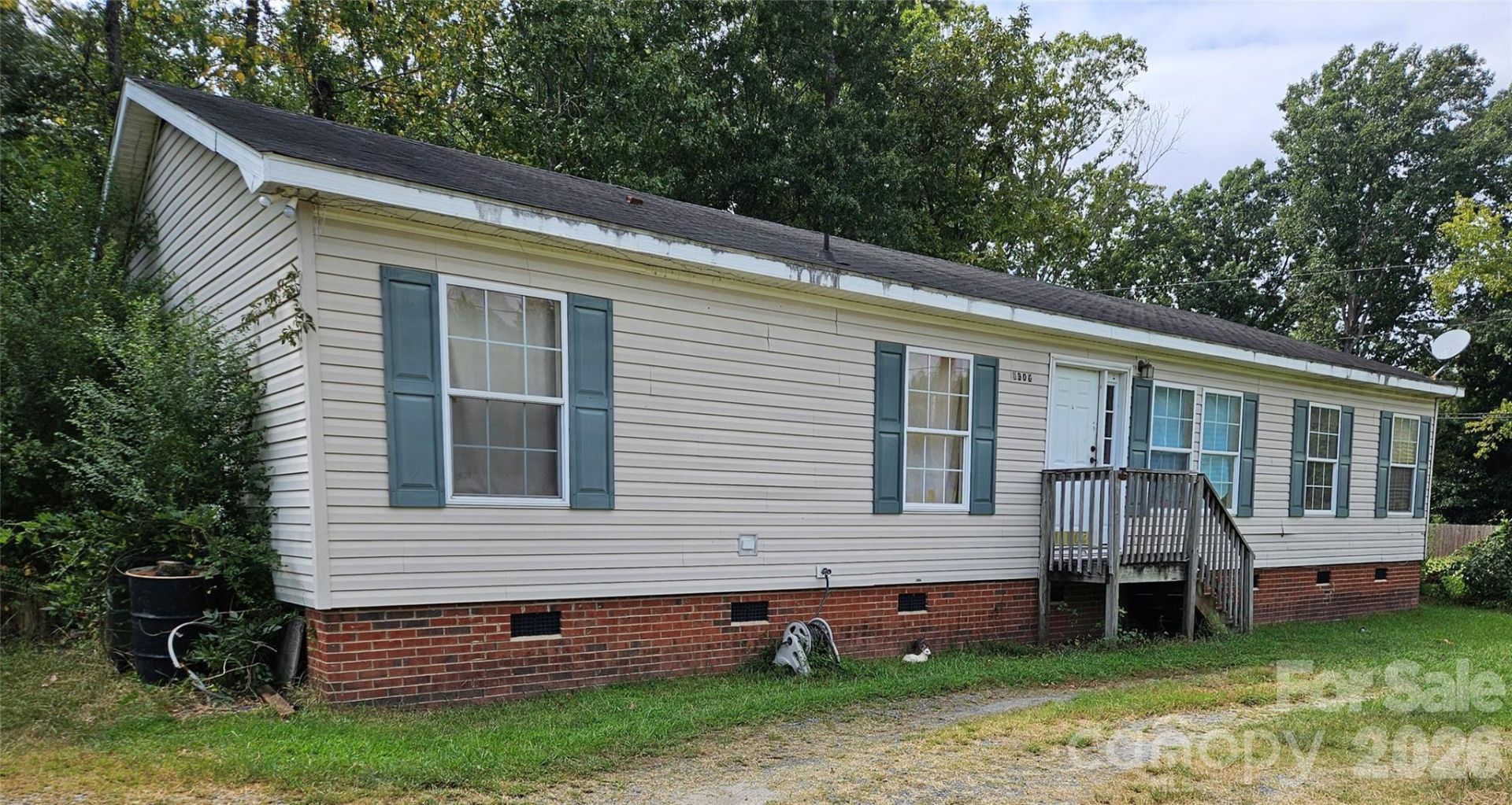2306 E John Street, Matthews, NC 28105 Main Photo