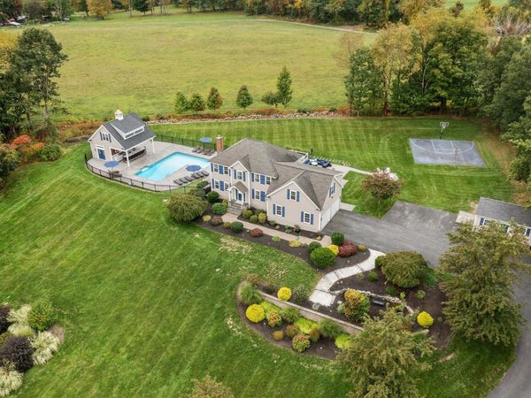 17 Cole Road, Sterling, MA 01564