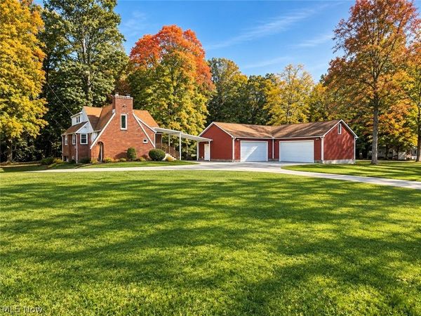 1687 Mount Pleasant Street NE, Canton, OH 44721