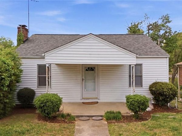 1112 Tipton Street , High Point, NC 27262
