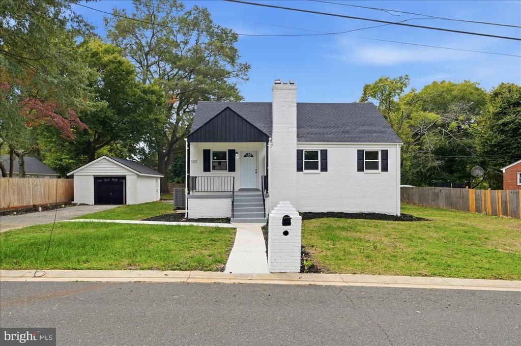 4201 SKYLINE DRIVE , SUITLAND, MD 20746