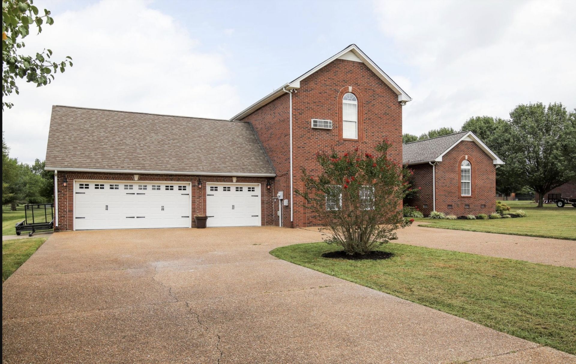 305 Lyon Dr , Portland, TN 37148 Main Photo