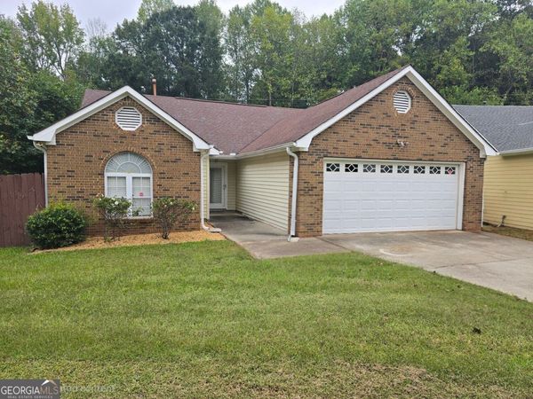 135 Gingerbread Place, Fayetteville, GA 30214