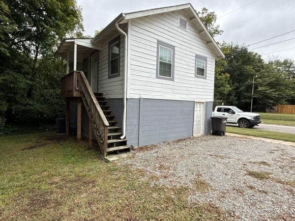 1227 5th Street , Statesville, NC 28677