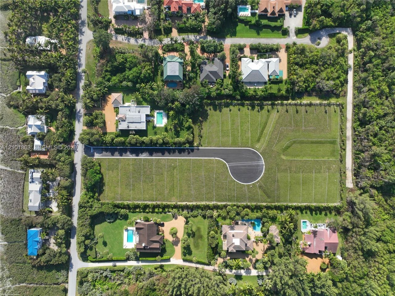 4 Bon Aire Desire Ave , Jupiter Island, FL 33455 Photo