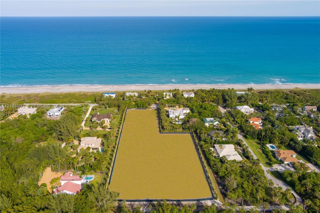 4 Bon Aire Desire Ave , Jupiter Island, FL 33455 Photo