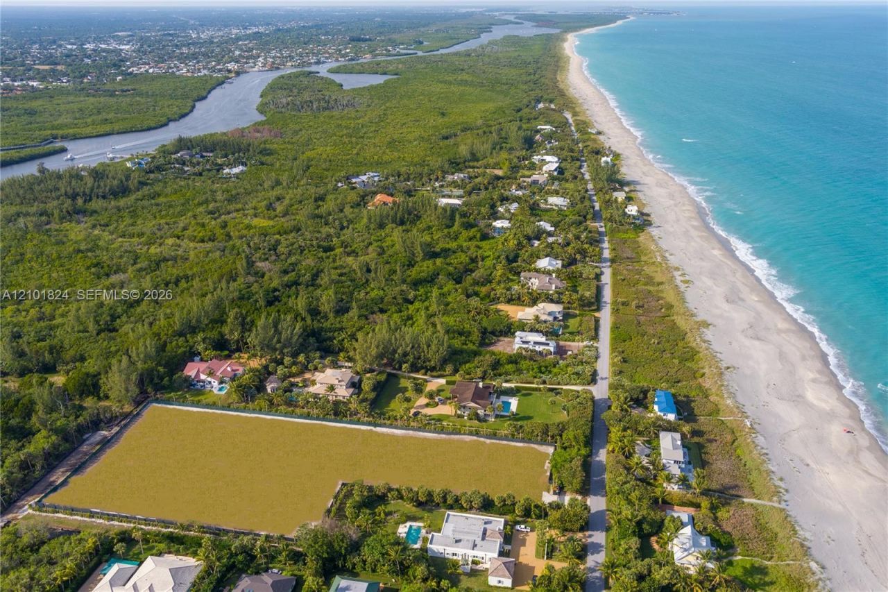 5 Bon Aire Desire Ave , Jupiter Island, FL 33455 Photo