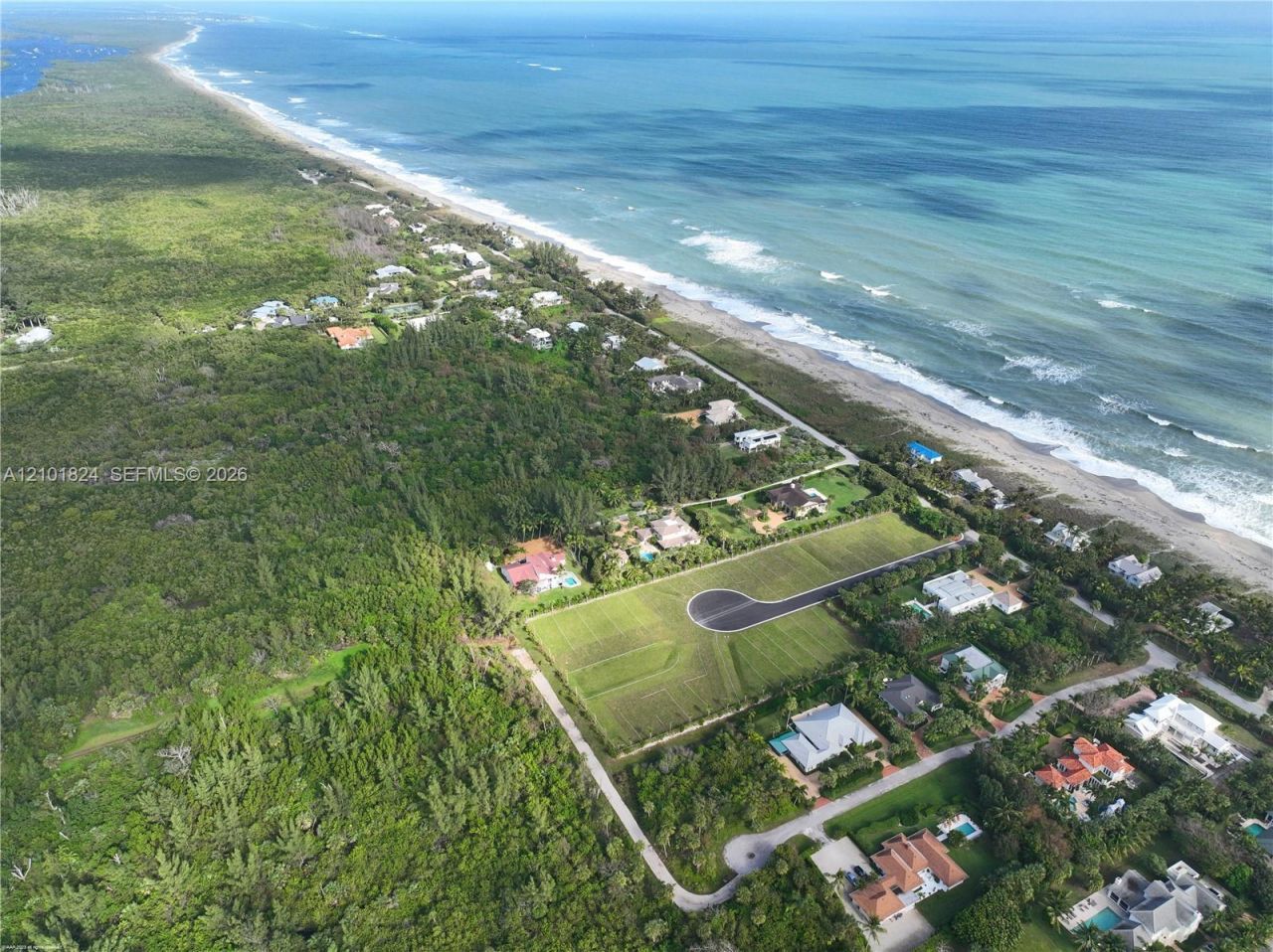 5 Bon Aire Desire Ave , Jupiter Island, FL 33455 Photo