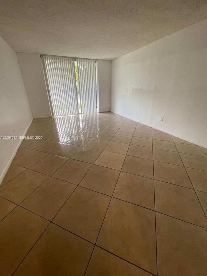 494 NW 165th St Rd , Unit C-105, Miami, FL 33169 Photo