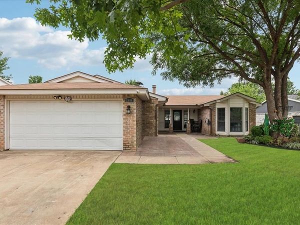 2604 Driskill Drive, Euless, TX 76039