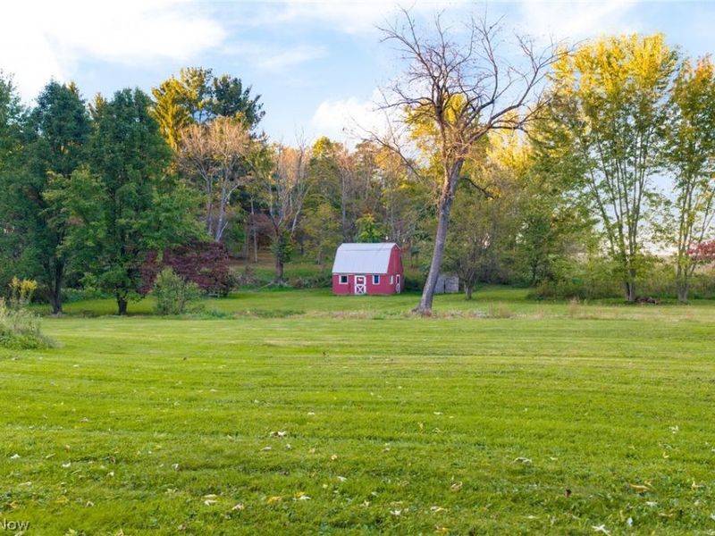 5241 Crestlawn Drive SE, East Canton, OH 44730 Photo 28