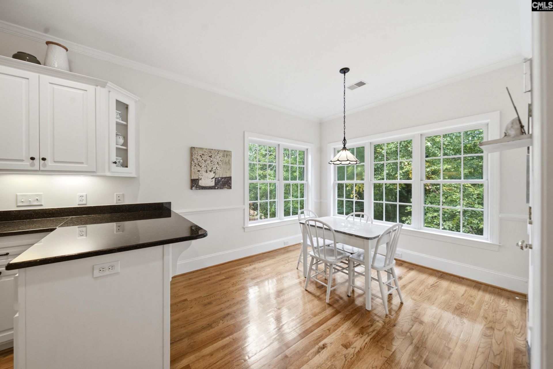 320 Chelmsford Way  Photo 15