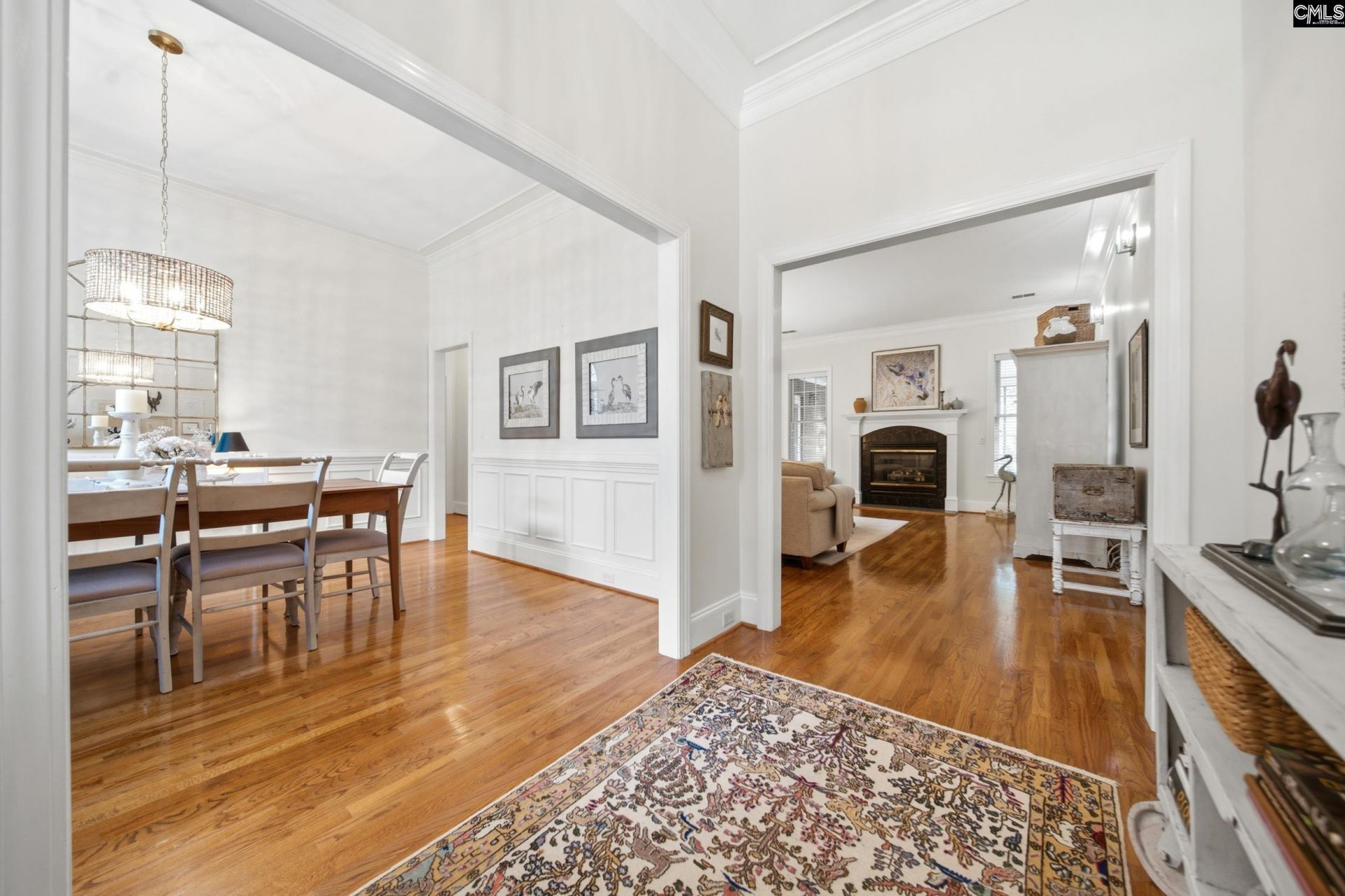 320 Chelmsford Way  Photo 5