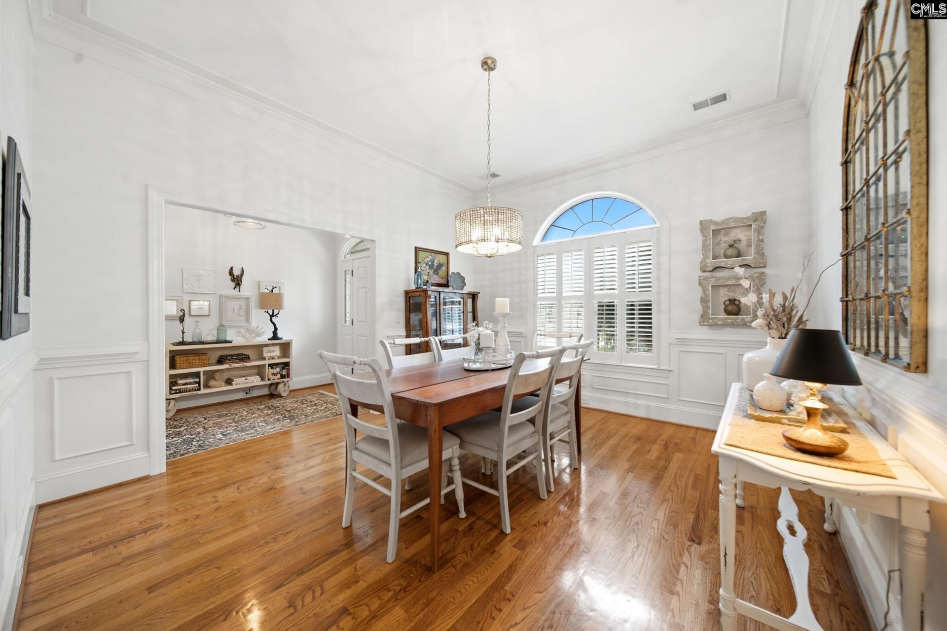 320 Chelmsford Way Photo 8